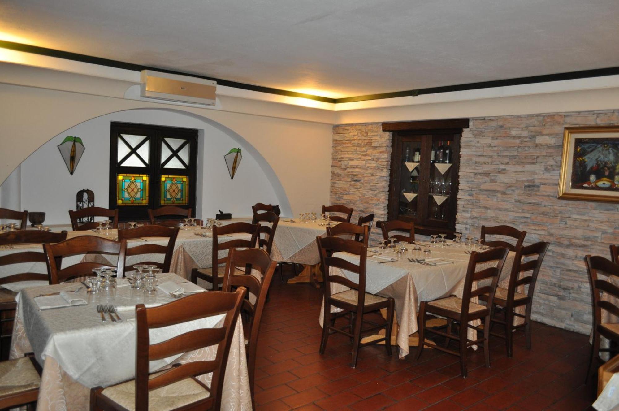 Hotel Duca Di Calabria Serra San Bruno Exteriör bild