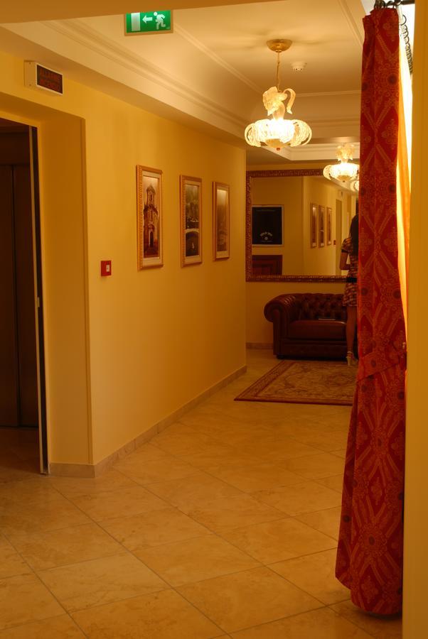 Hotel Duca Di Calabria Serra San Bruno Exteriör bild